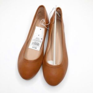New In Box Universal Thread Shoes Tan Flats